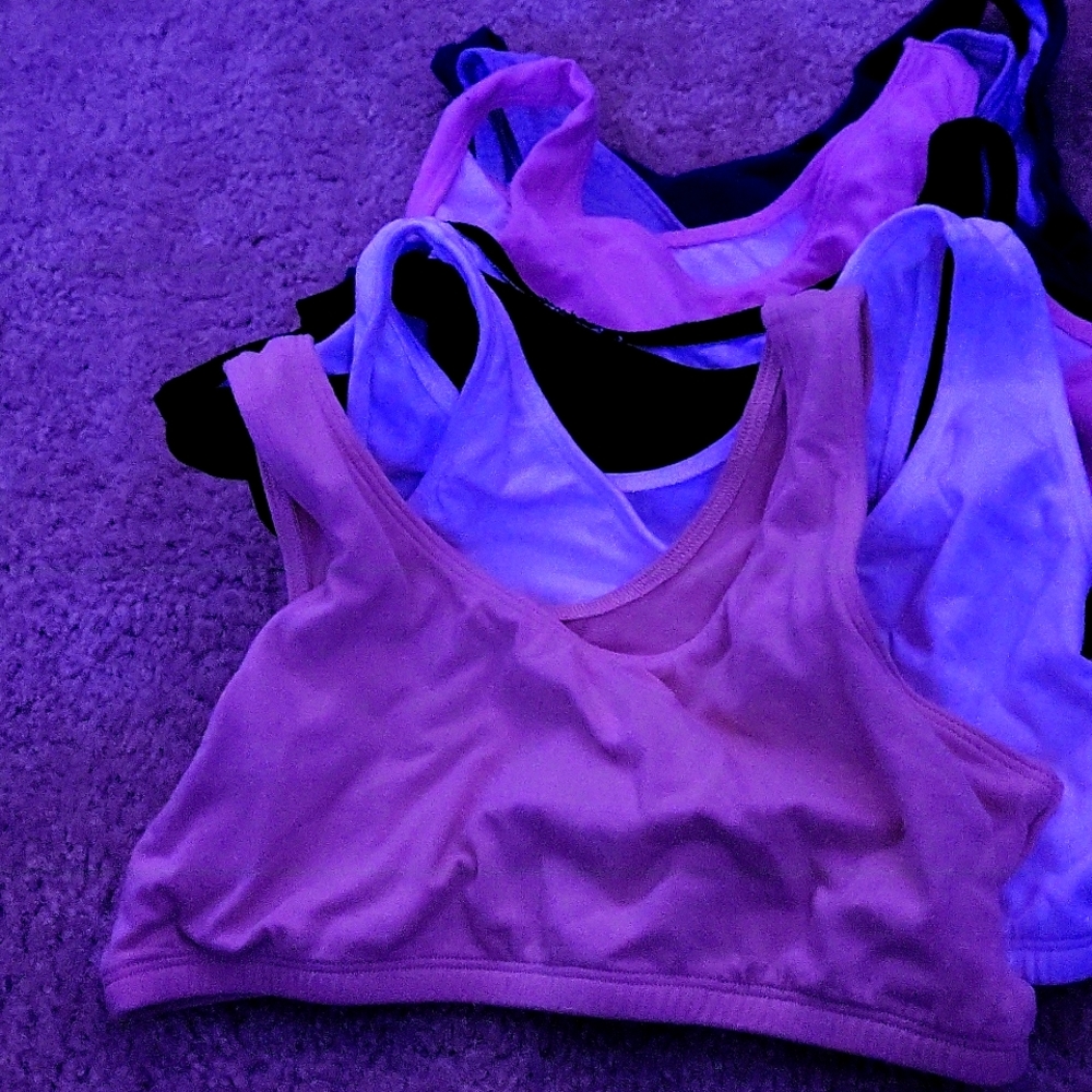 NWT-6 sports bras